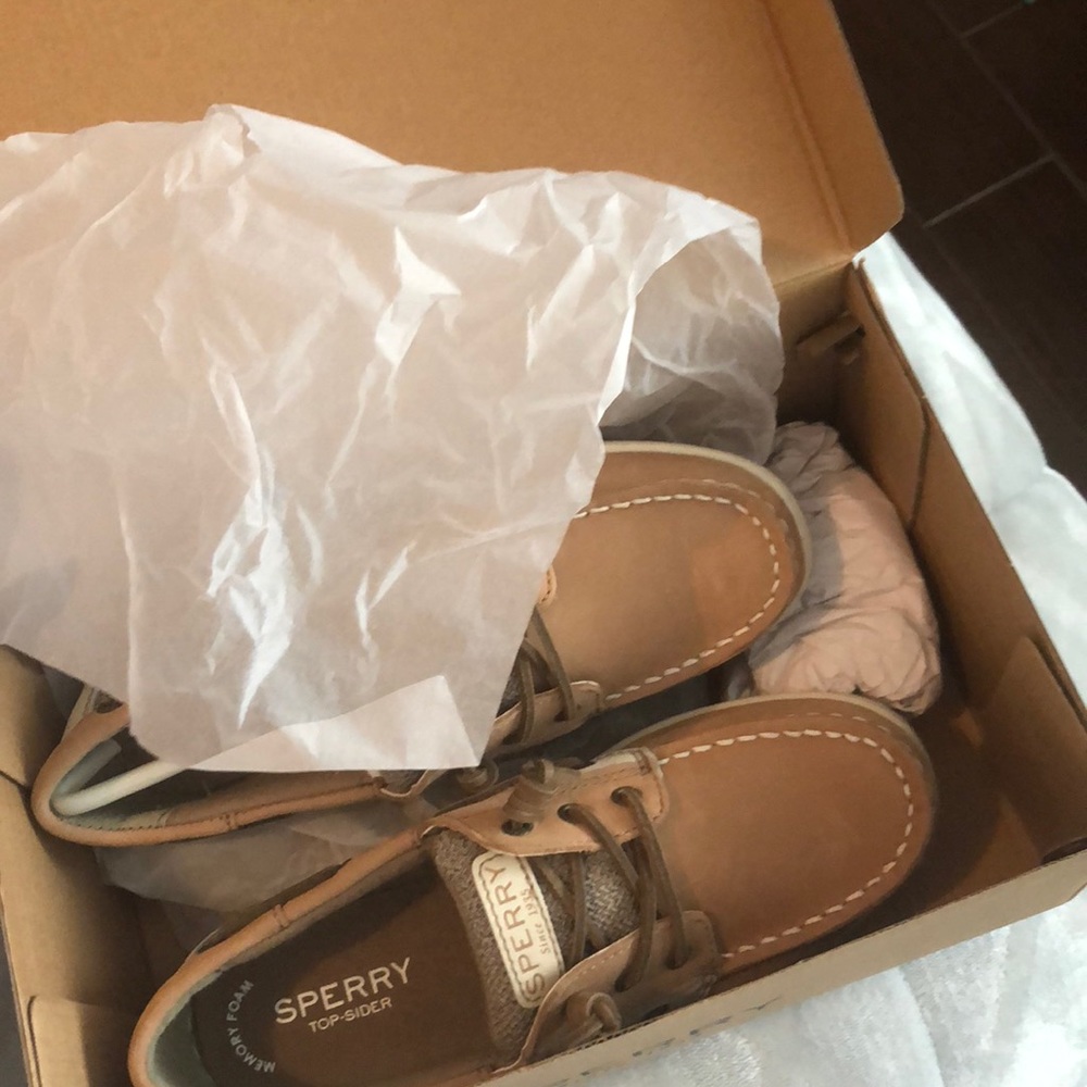 sperrys - Picture 3 of 3